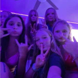 Meet your Posher, Nora